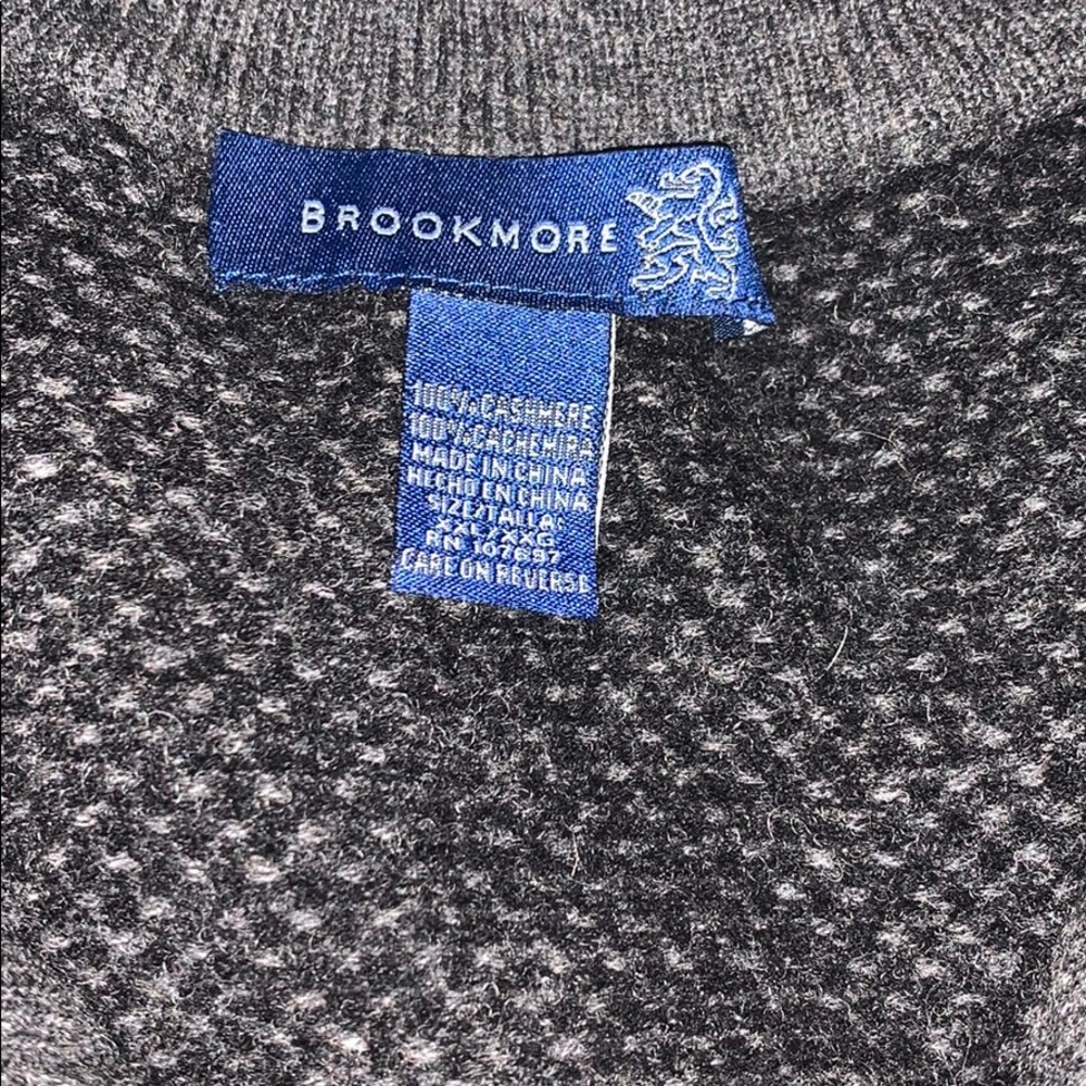 Sweater - Picture 2 of 2